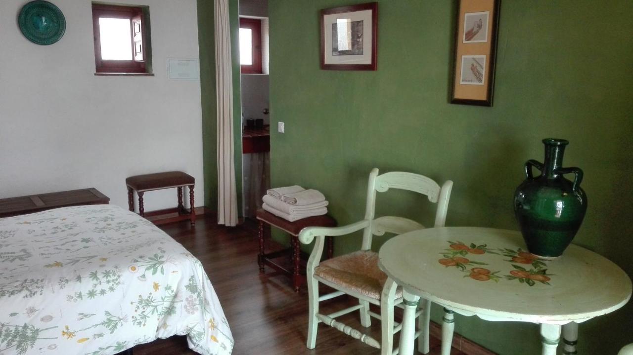 La Escuela Del Campo Bed and Breakfast Setenil De Las Bodegas Esterno foto